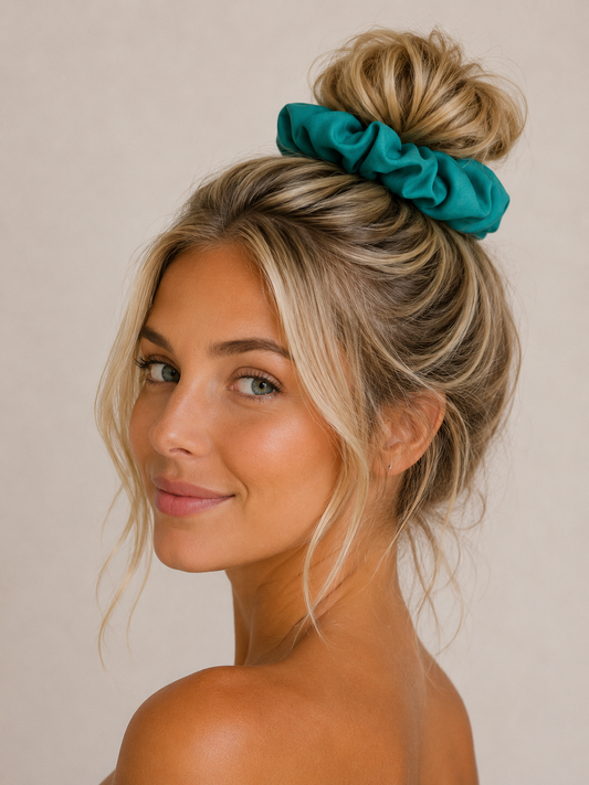 The Class Emerald Scrunchie