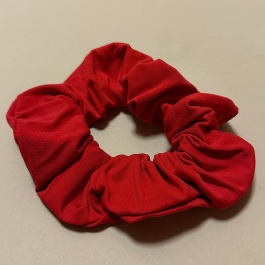 Azur Rode Scrunchie