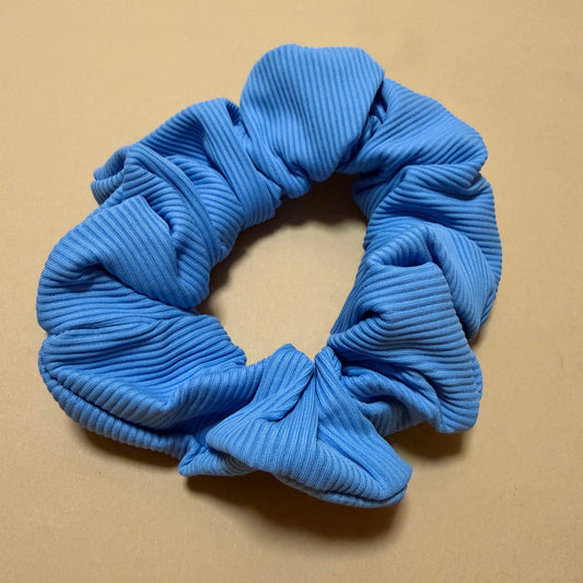 Azur Blauwe Scrunchie