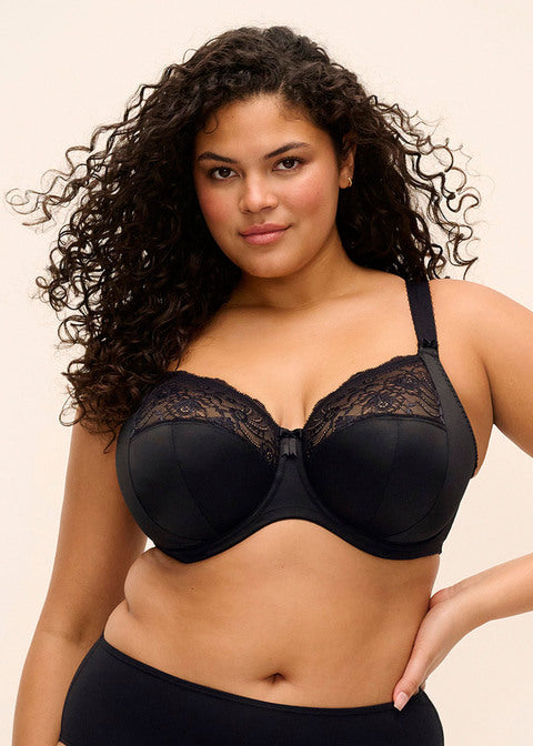 curvy woman wearing a big cup bra in black with stretch lace 