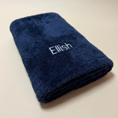 A luxury xxl beach towel for 2 persons made from baboo and cotton